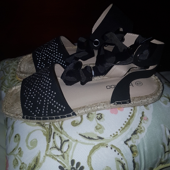 Espadrille sandals - Picture 2 of 3